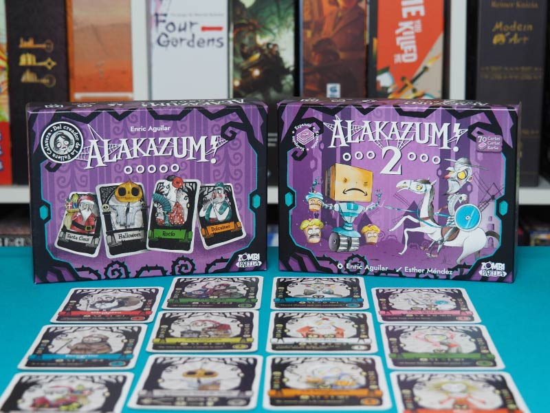 Las 2 cajas del juego de mesa Alakazum