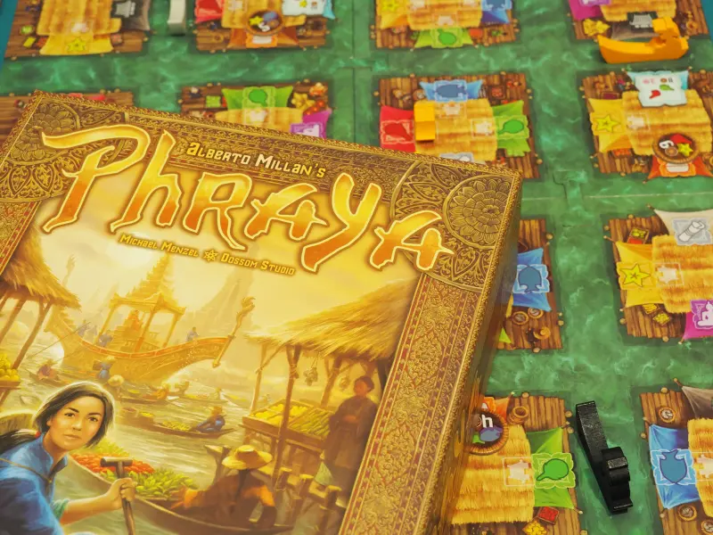 Phraya, un juego por los canales de Tailandia