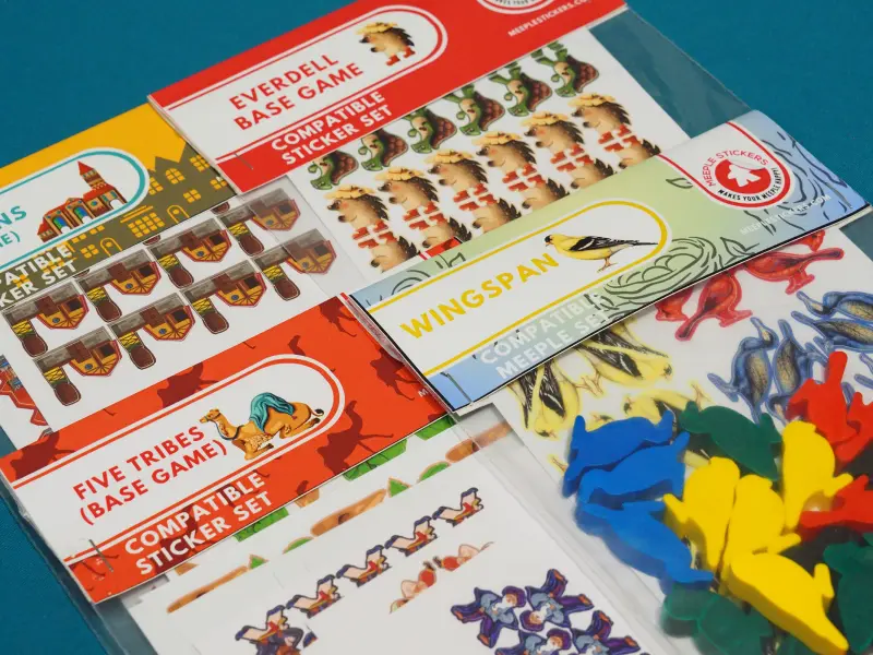 Coloridas pegatinas para personalizar juegos de mesa